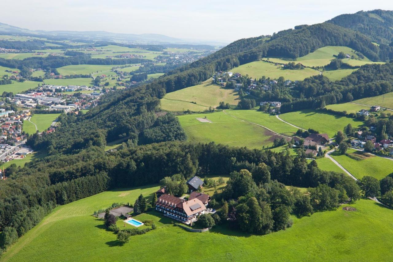 Schoene Aussicht Szálloda 3*