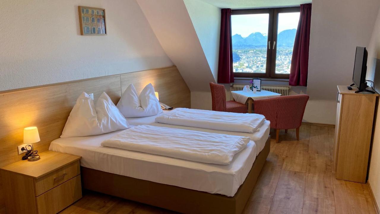 Schoene Aussicht Szálloda 3*